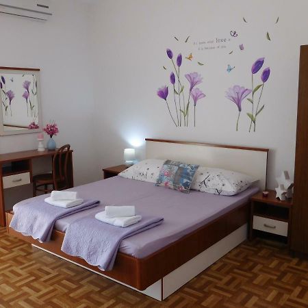 Guest House Ivanka Хвар Екстериор снимка