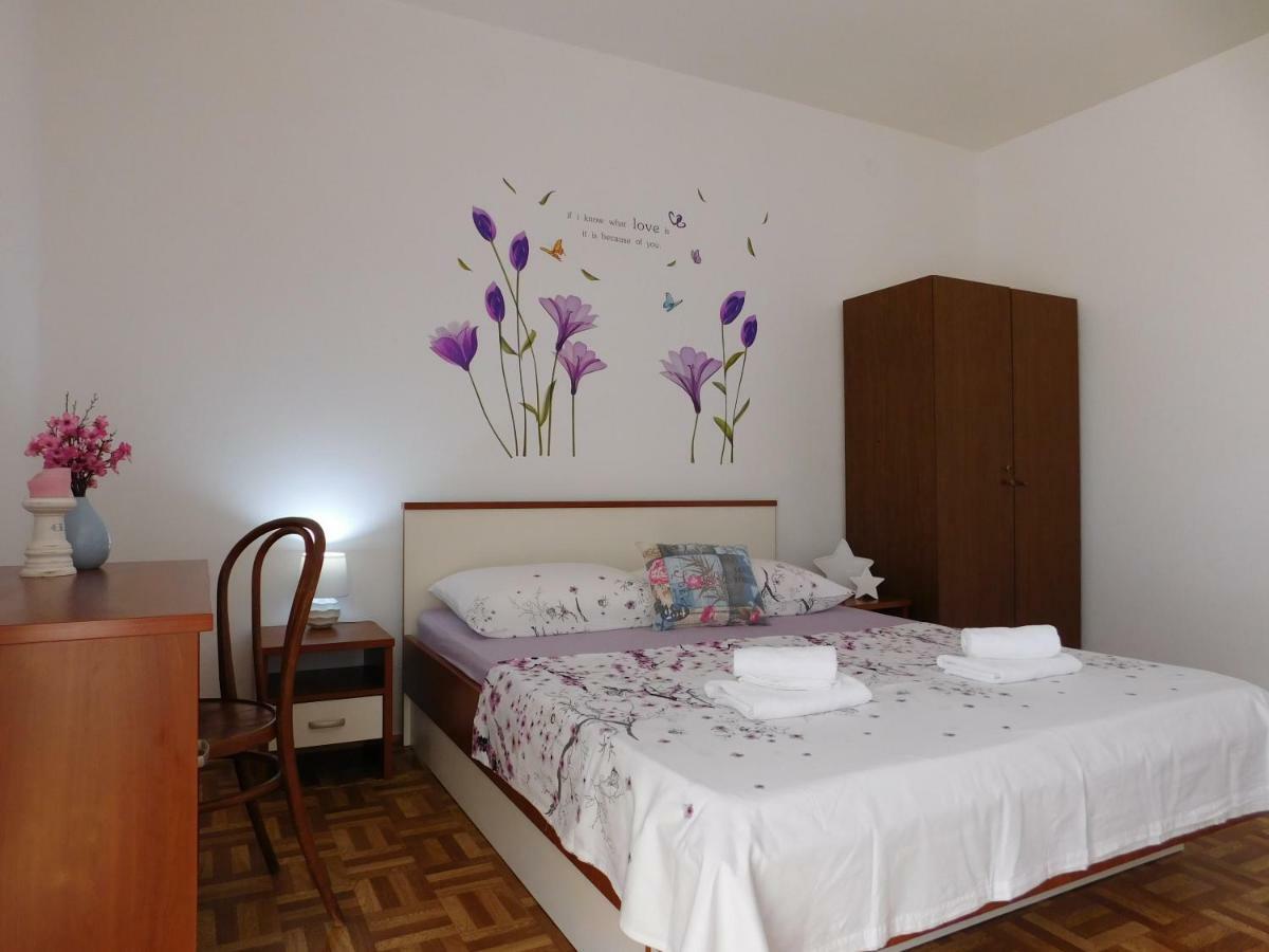 Guest House Ivanka Хвар Екстериор снимка