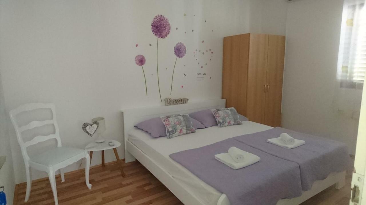 Guest House Ivanka Хвар Екстериор снимка